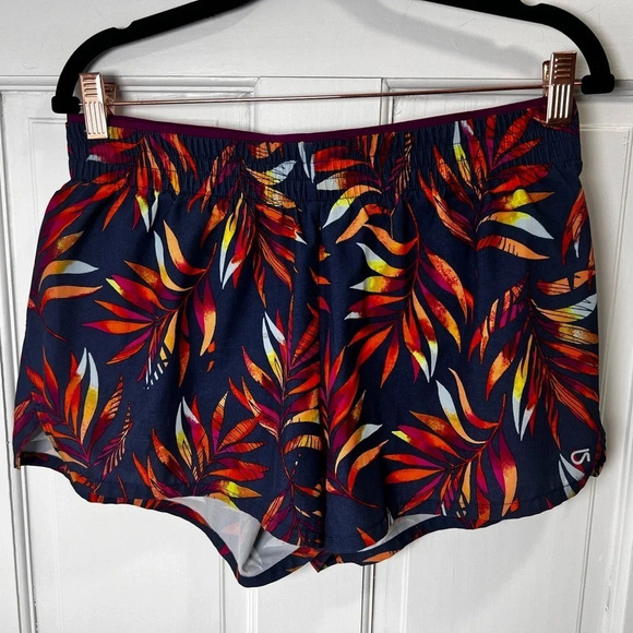 Gap fit size medium 3 inch running shorts in excellent conditionβ - Picture 2 of 5